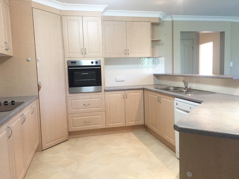 8 Major Court, Cashmere QLD 4500