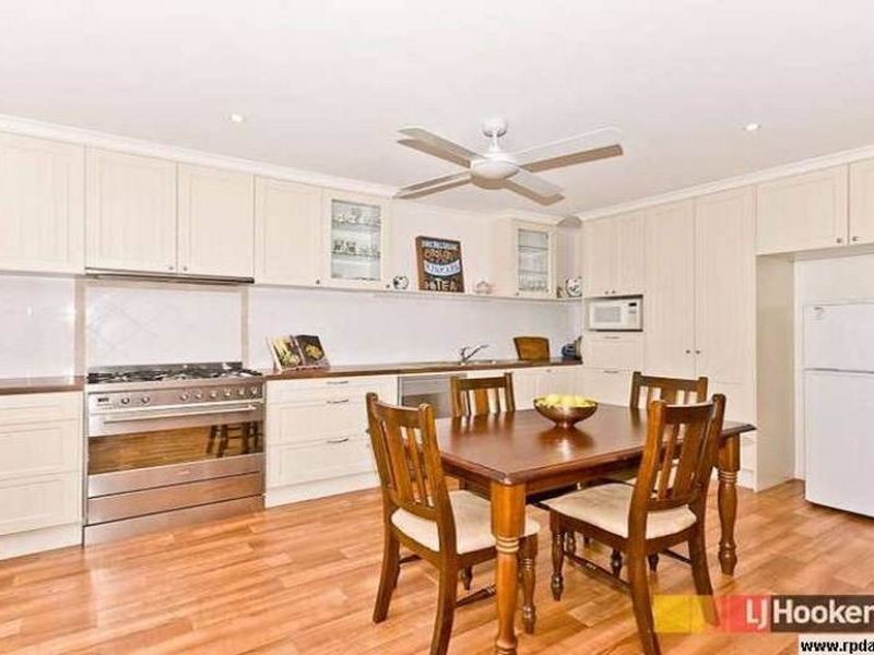 19 Agnes Street, Shorncliffe QLD 4017