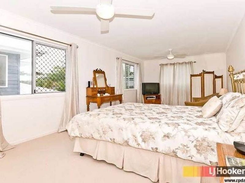 19 Agnes Street, Shorncliffe QLD 4017