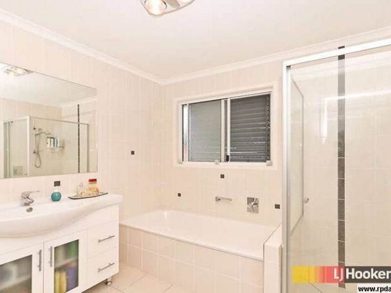 19 Agnes Street, Shorncliffe QLD 4017