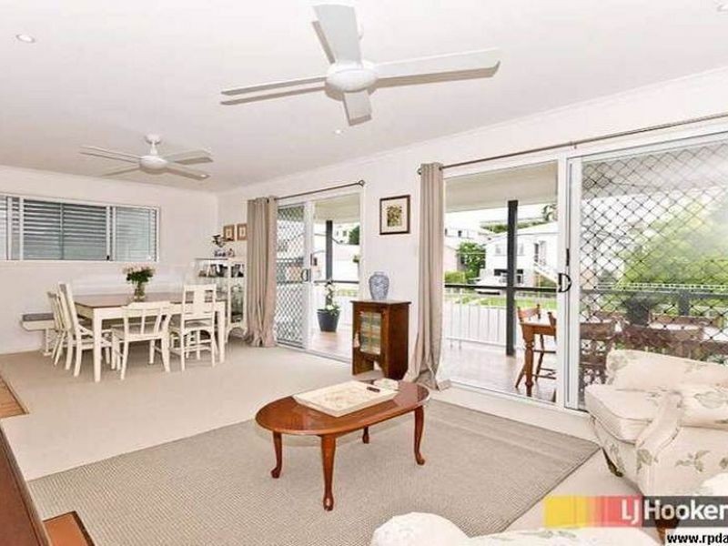 19 Agnes Street, Shorncliffe QLD 4017