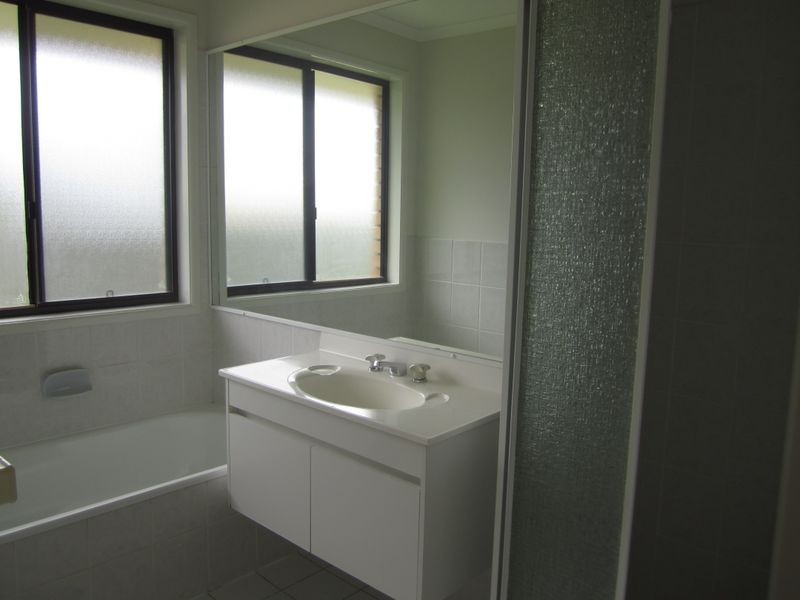 92 Thiess Drive, Albany Creek QLD 4035