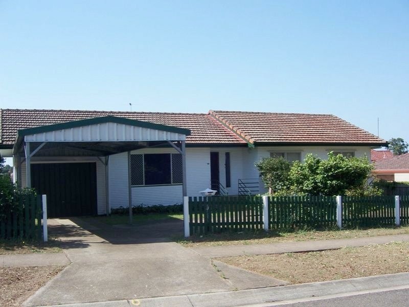 99 Graham Road, Carseldine QLD 4034