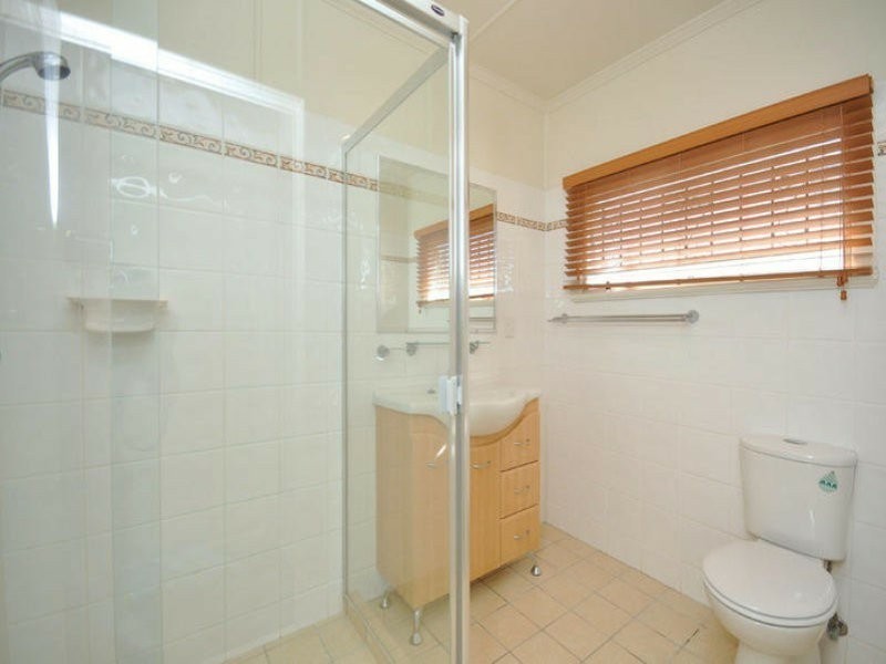99 Graham Road, Carseldine QLD 4034