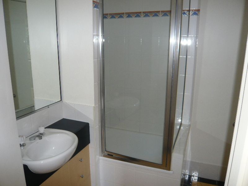 1 Paltarra Street, The Gap QLD 4061