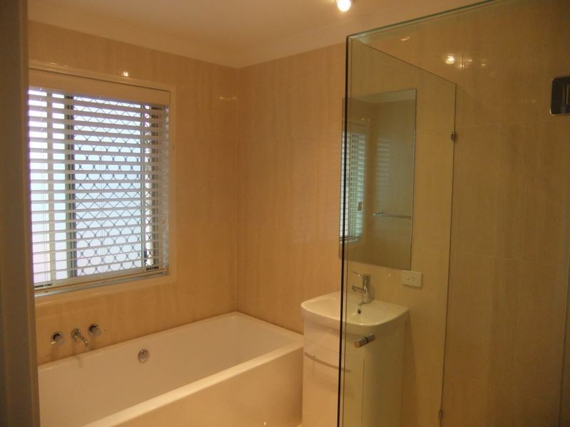 176 Galaxy Street, Bridgeman Downs QLD 4035