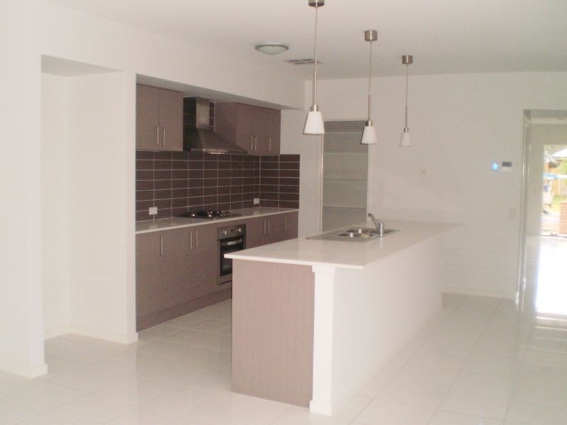 52 Merimbula Crescent, Fitzgibbon QLD 4018