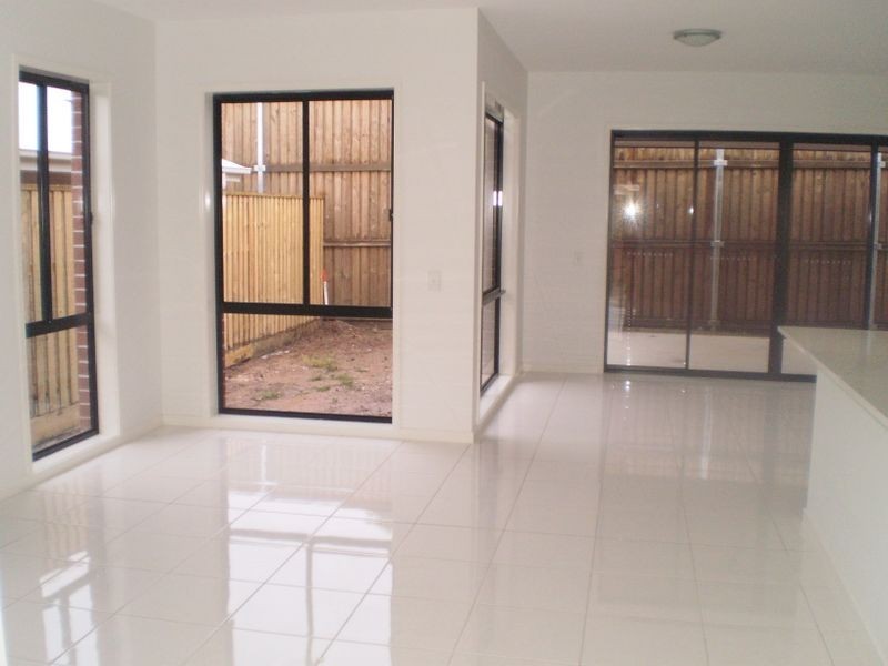 52 Merimbula Crescent, Fitzgibbon QLD 4018