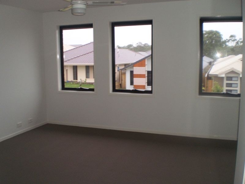 52 Merimbula Crescent, Fitzgibbon QLD 4018