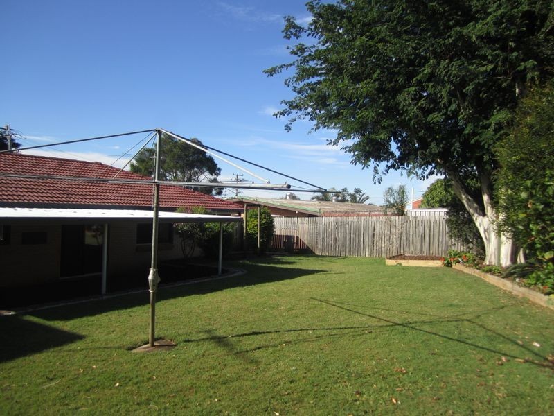 4 Gawain Road, Bracken Ridge QLD 4017