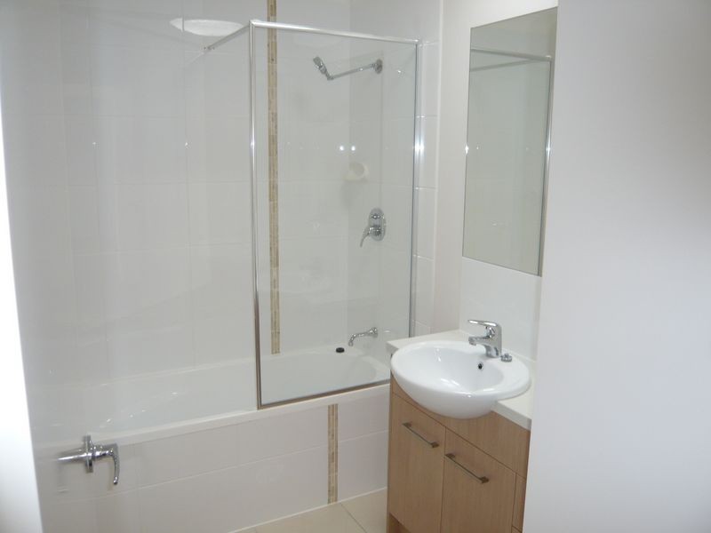 2/25 Grasspan Street, Zillmere QLD 4034