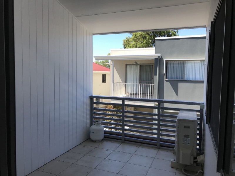 8/2 Palmerston Lane, Fitzgibbon QLD 4018