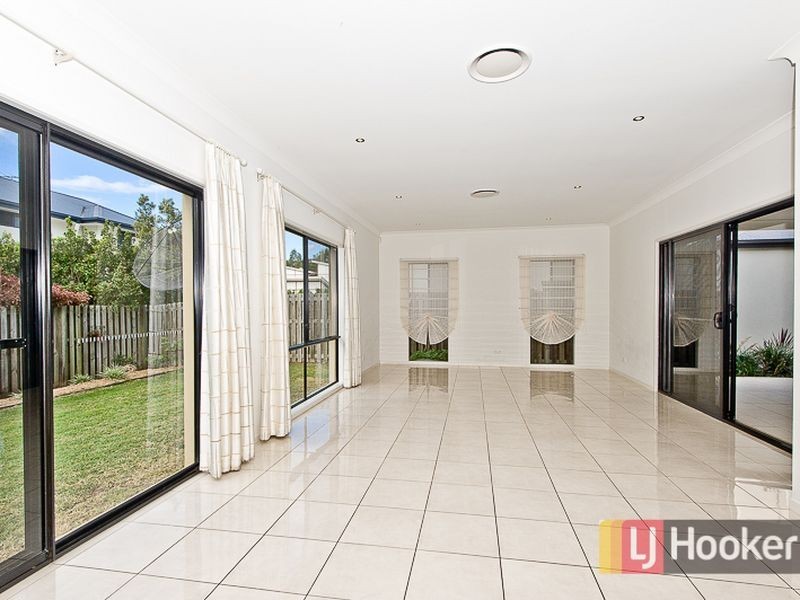 38 Petrie Crescent, Aspley QLD 4034