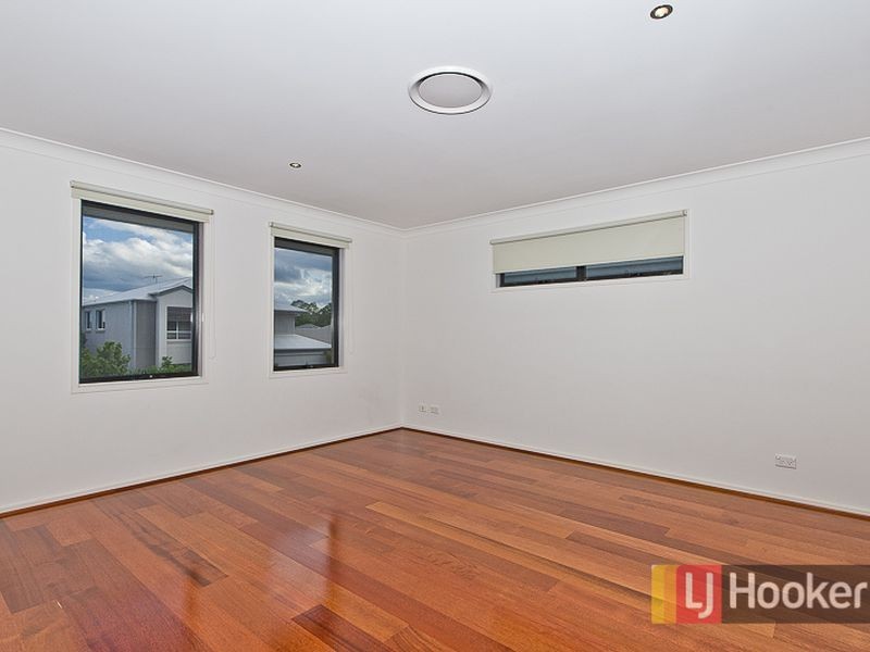 38 Petrie Crescent, Aspley QLD 4034