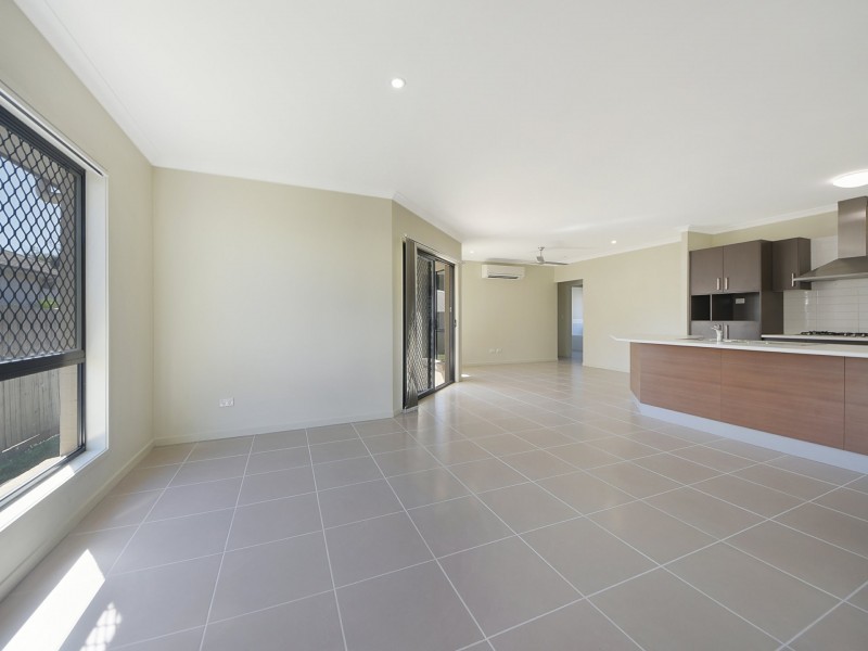 74 St Conel Street, Nudgee QLD 4014