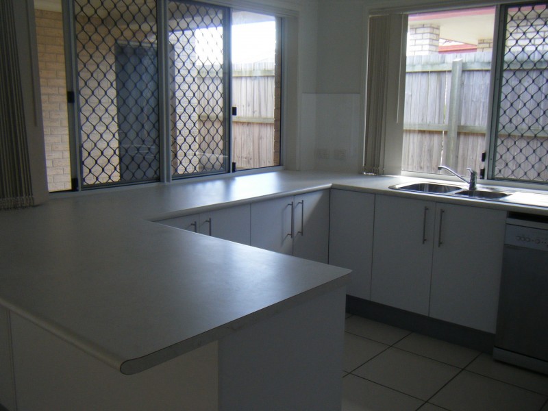 6A Olivine Court, Rothwell QLD 4022