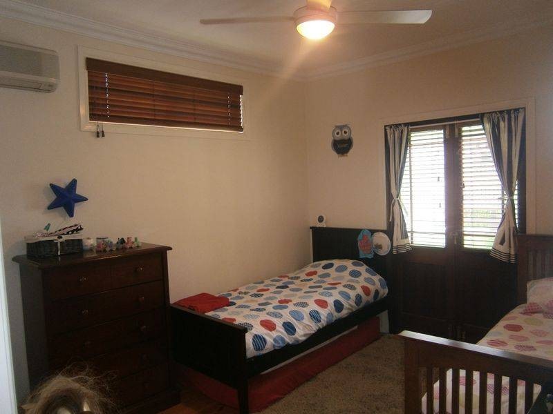 5 Shackleton Street, Kedron QLD 4031