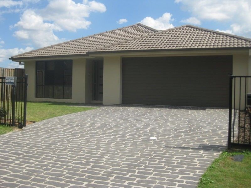 18 Strowe Place, Bracken Ridge QLD 4017