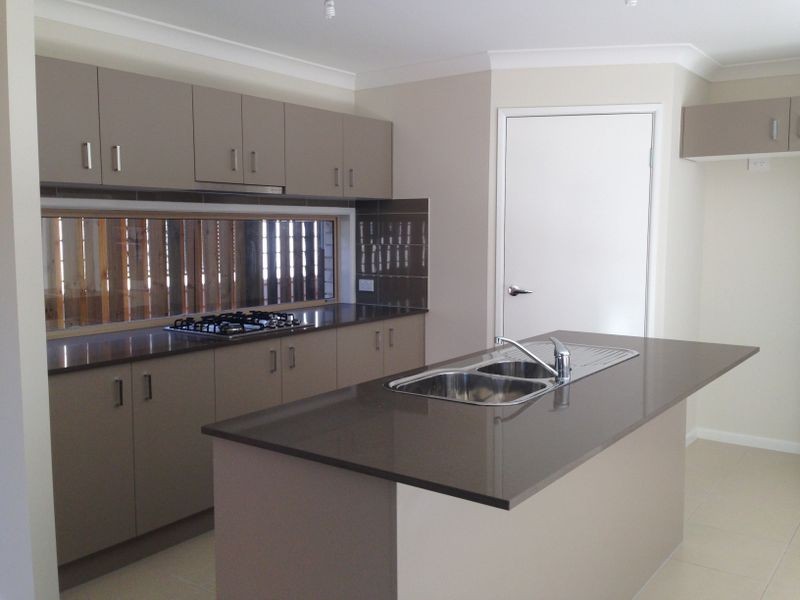 16 Cape Arid Parkway, Fitzgibbon QLD 4018