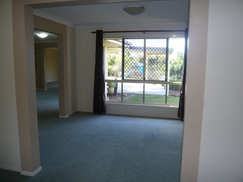 8 Major Court, Cashmere QLD 4500