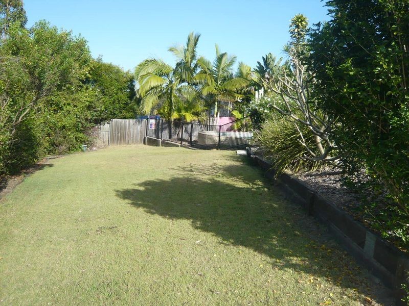 8 Major Court, Cashmere QLD 4500