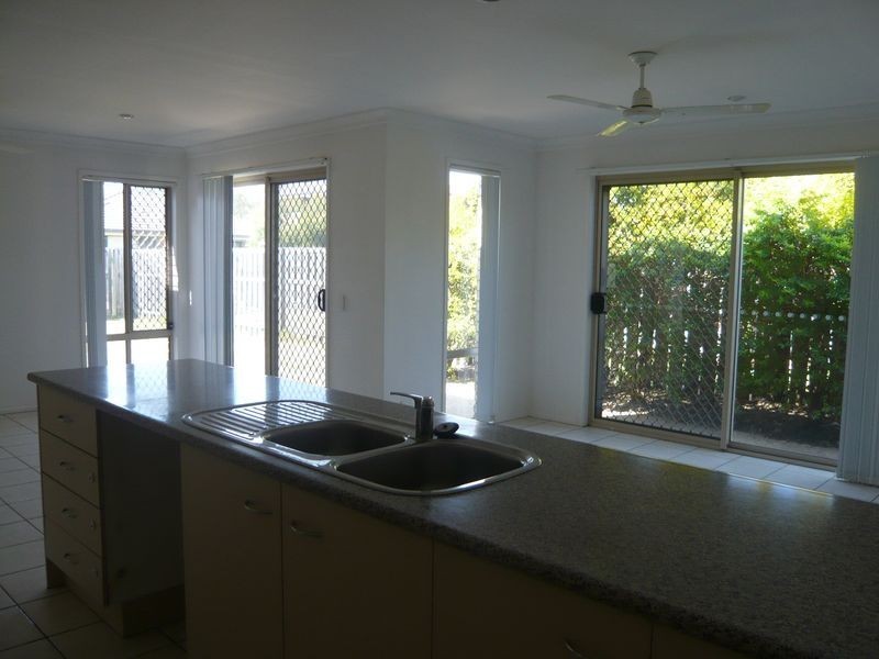 17 Oaktree Place, Bracken Ridge QLD 4017