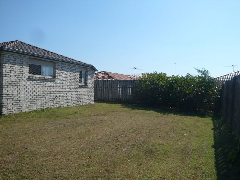 17 Oaktree Place, Bracken Ridge QLD 4017