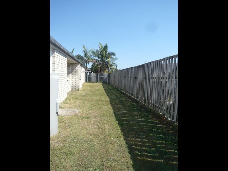 17 Oaktree Place, Bracken Ridge QLD 4017