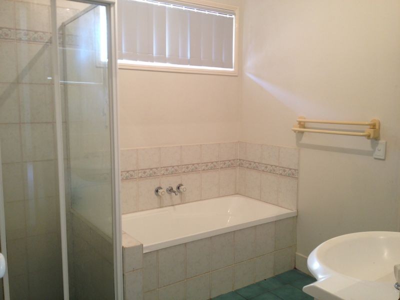 51 Azalea Crescent, Fitzgibbon QLD 4018