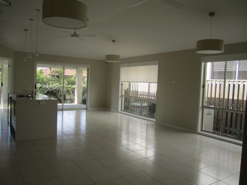 25 Carnarvon Crescent, Fitzgibbon QLD 4018