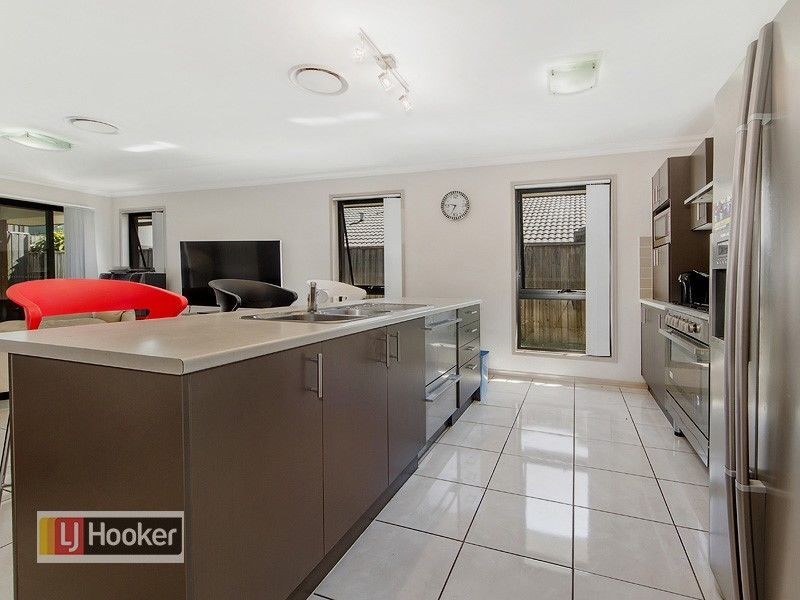 17 Serendipita Street, Bridgeman Downs QLD 4035