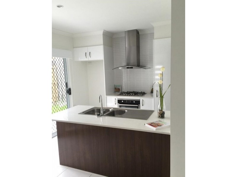 11 Flinders Circuit, Fitzgibbon QLD 4018