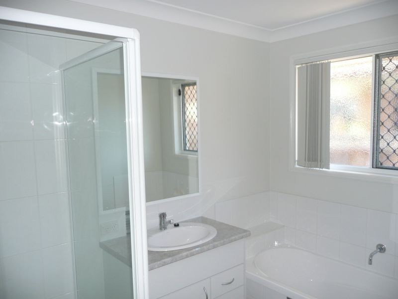 10 Lennon Blvd, Narangba QLD 4504