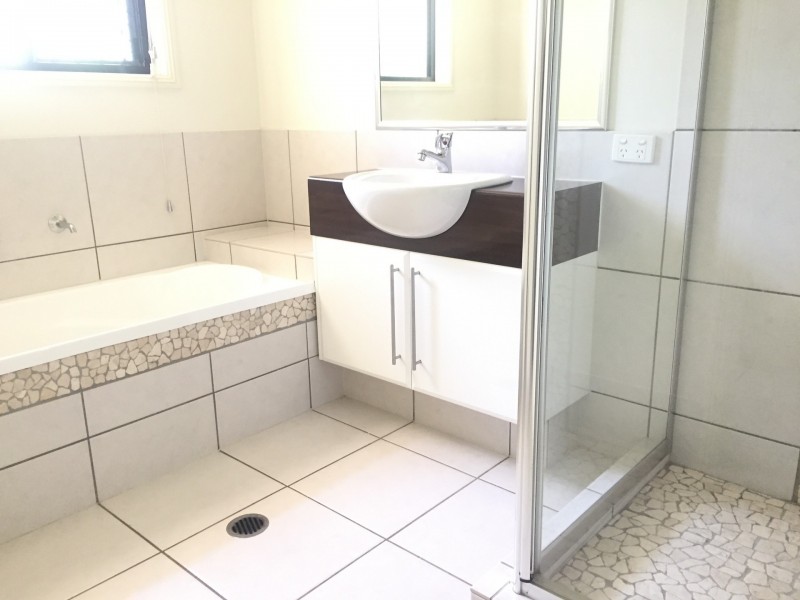 16 Ridley Road, Bridgeman Downs QLD 4035