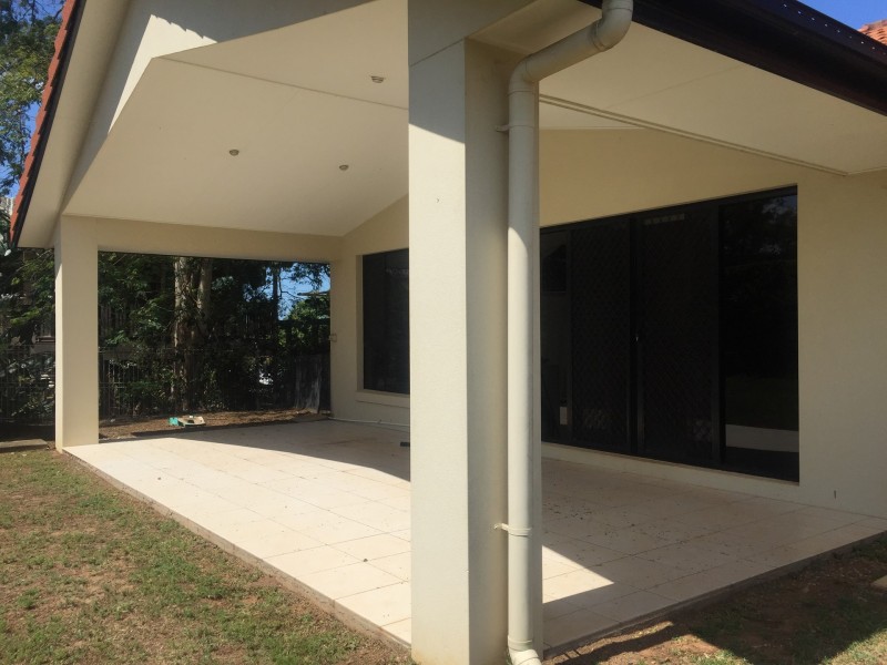 16 Ridley Road, Bridgeman Downs QLD 4035