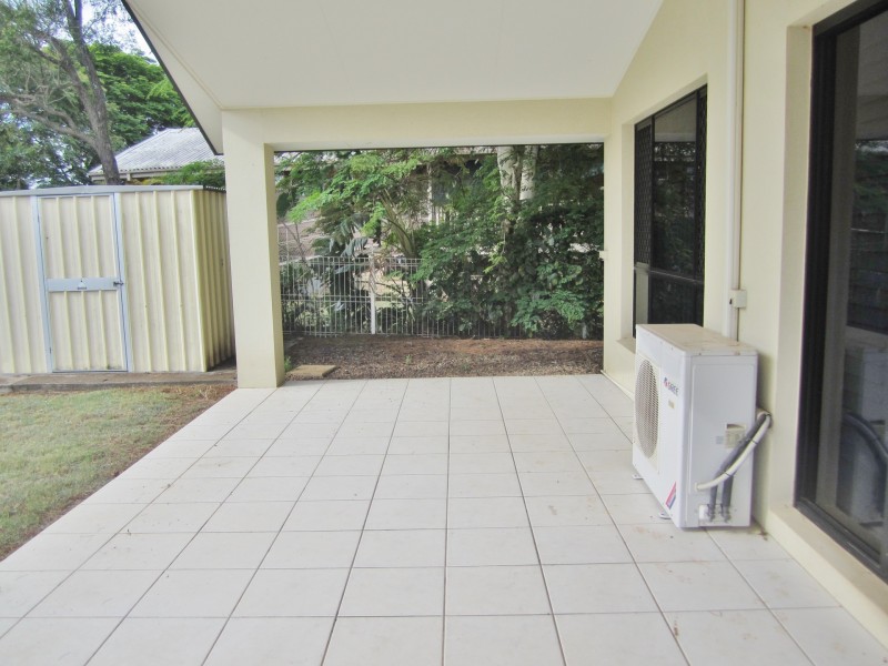 16 Ridley Road, Bridgeman Downs QLD 4035