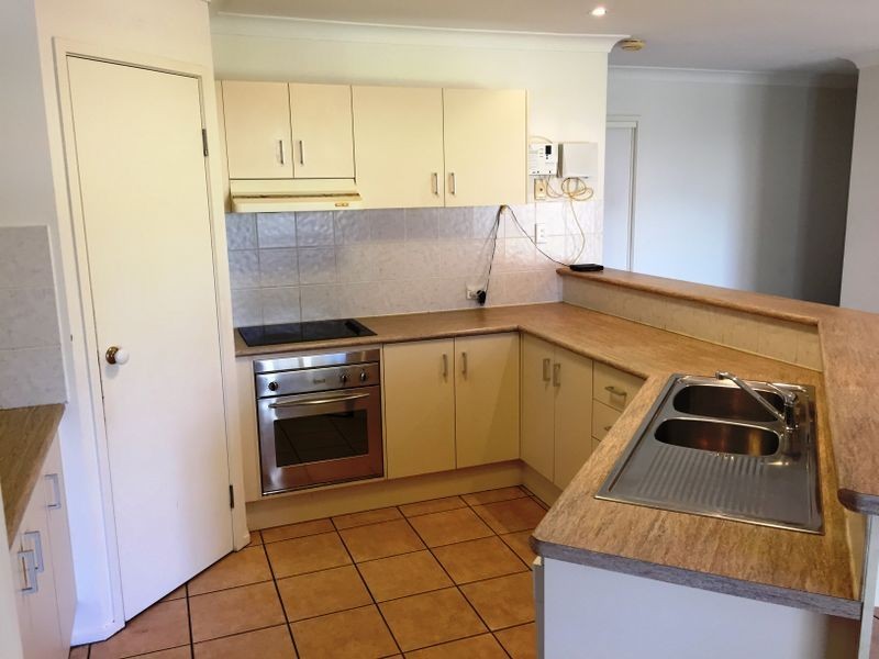 33 Rose Crescent, Fitzgibbon QLD 4018
