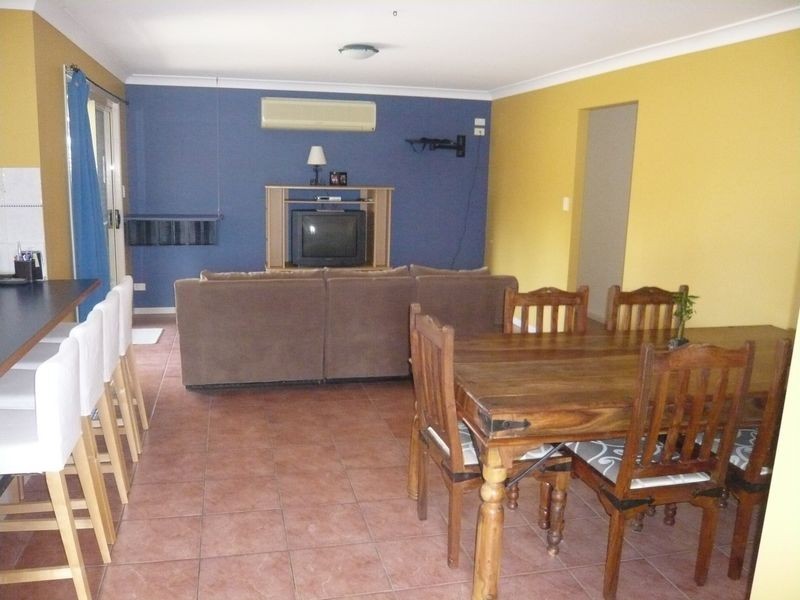 9 Handel Court, Eatons Hill QLD 4037