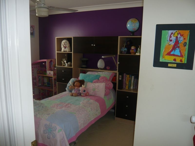 9 Handel Court, Eatons Hill QLD 4037