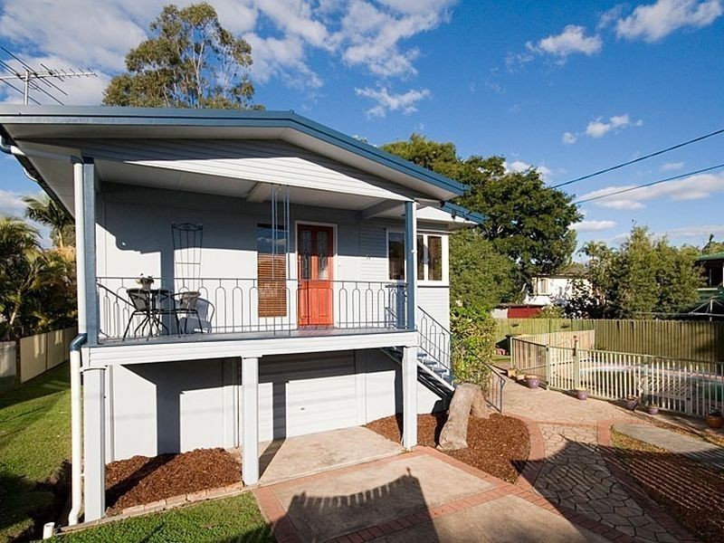 11 Bradwell Street, Zillmere QLD 4034