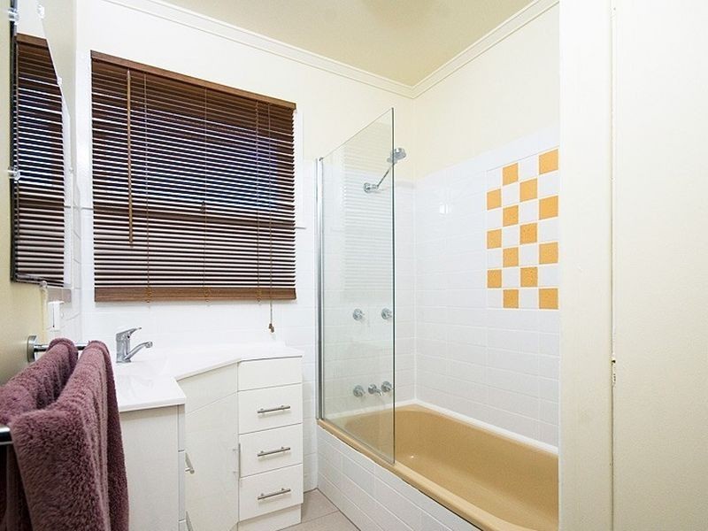 11 Bradwell Street, Zillmere QLD 4034