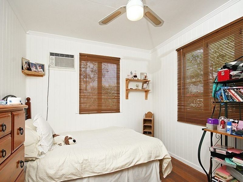 11 Bradwell Street, Zillmere QLD 4034