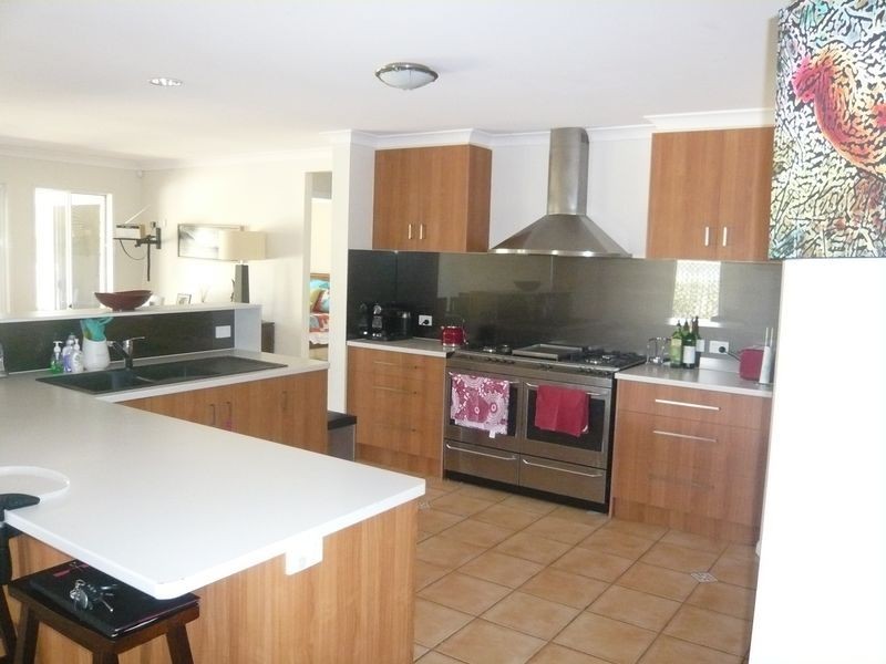 42 Pine Valley Drive, Joyner QLD 4500