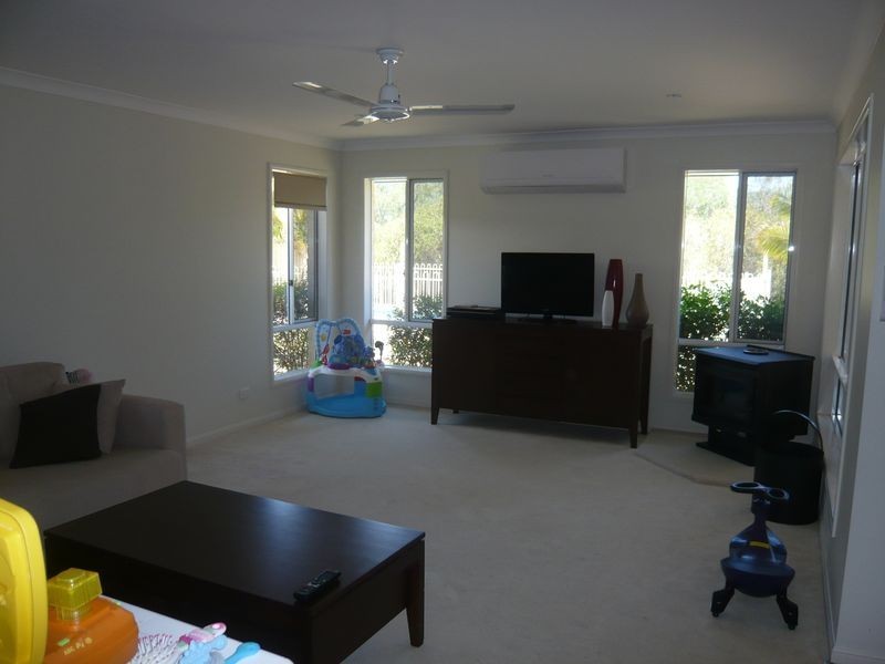 42 Pine Valley Drive, Joyner QLD 4500