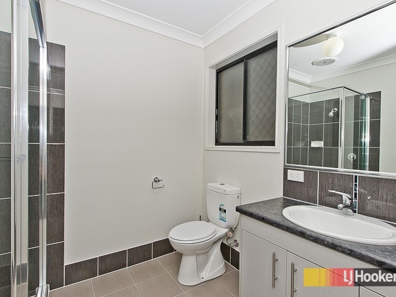 19 Merimbula Crescent, Fitzgibbon QLD 4018