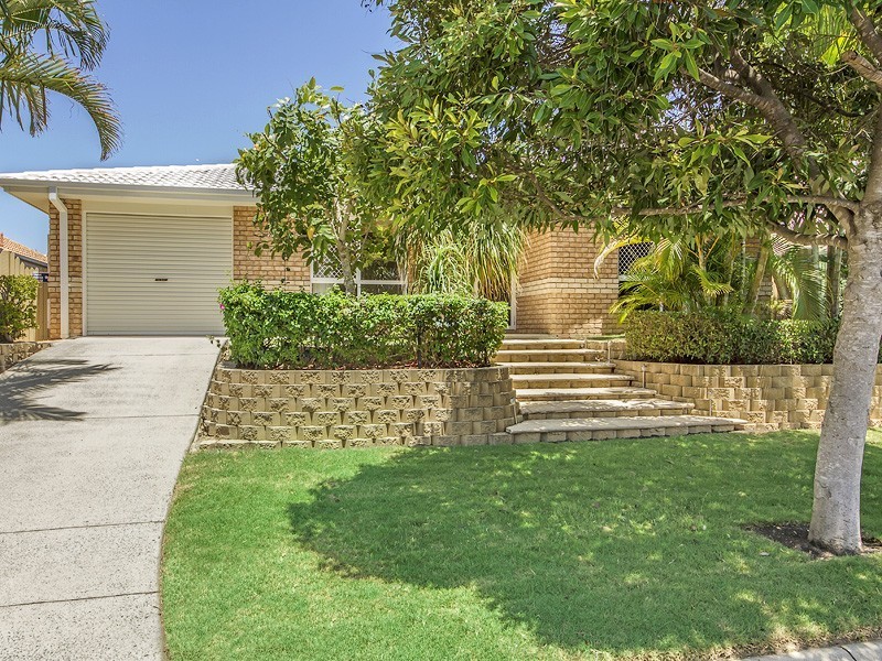 4 Latrobe Street, Fitzgibbon QLD 4018