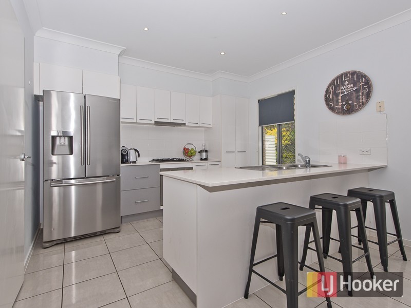 18 Castlewellan Circuit, Warner QLD 4500