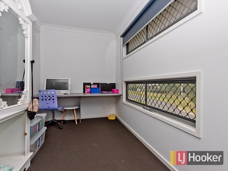 18 Castlewellan Circuit, Warner QLD 4500