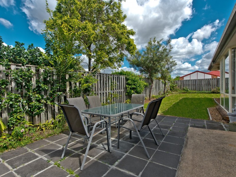 16 Jarrah Place, Fitzgibbon QLD 4018
