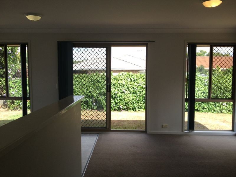 40 Silkyoak Cct, Fitzgibbon QLD 4018